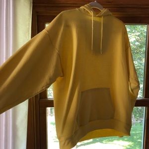 Yellow Hanes Sweatshirt L